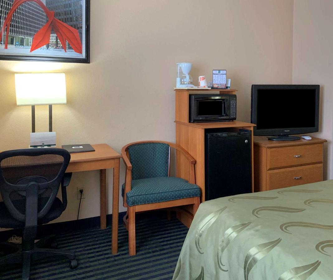 Quality Near Starved Rock State Park 2*
