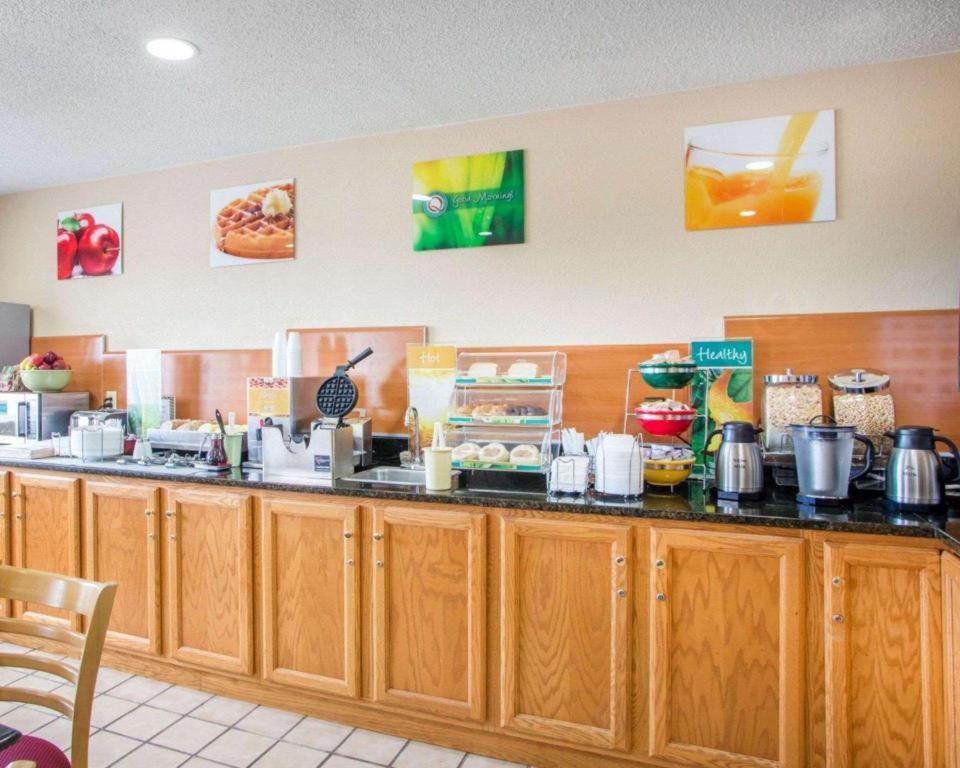 Quality Near Starved Rock State Park Hotel 2*