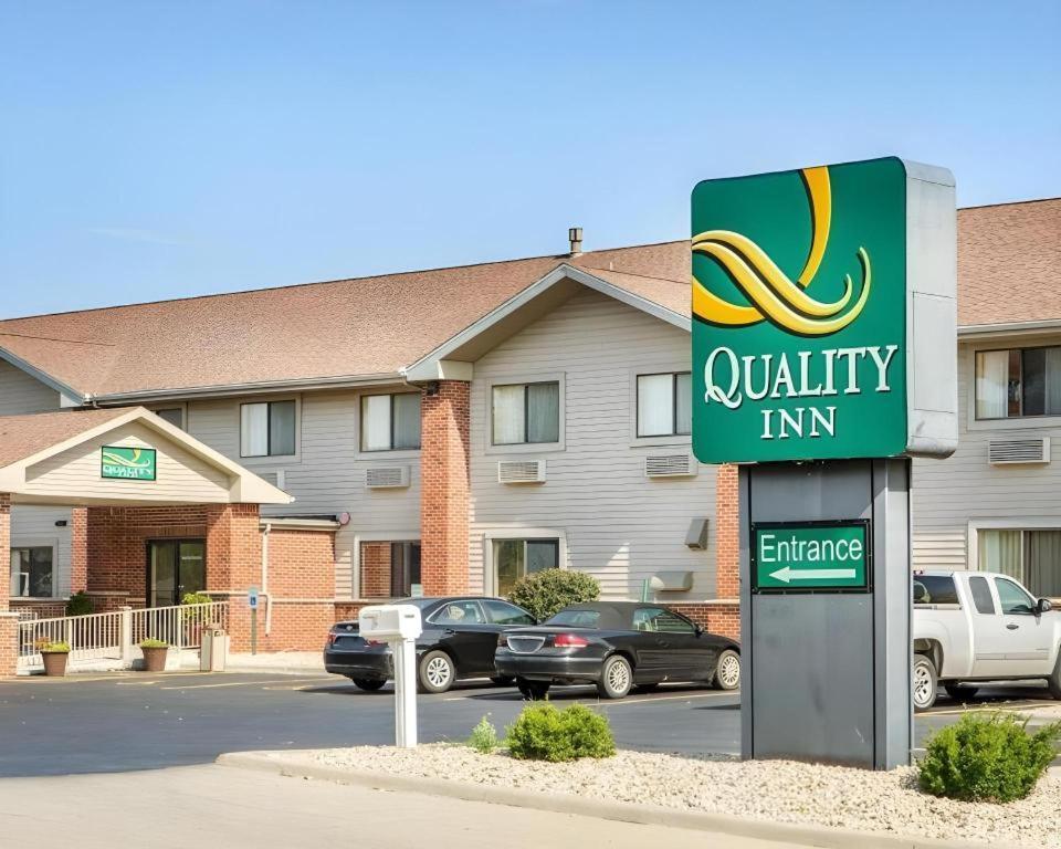 Quality Near Starved Rock State Park 2*