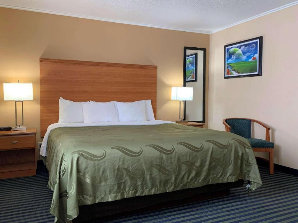 Quality Near Starved Rock State Park Hotel