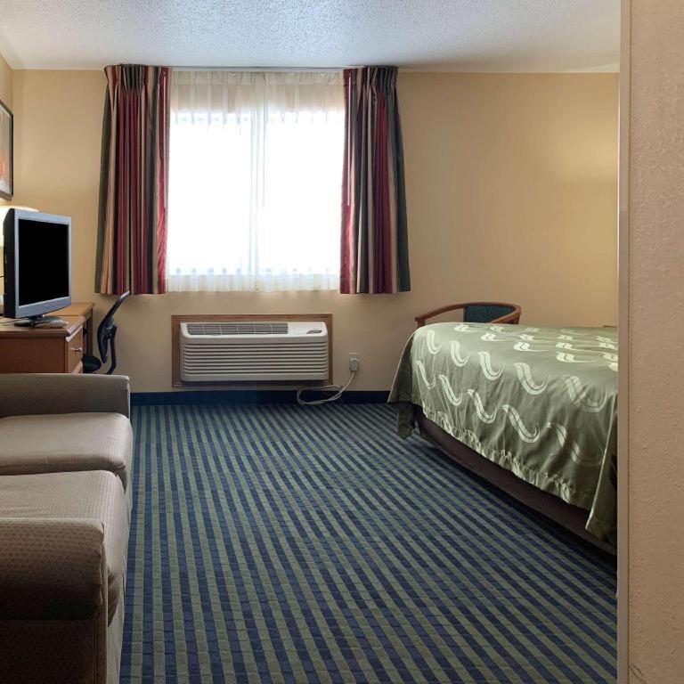 Hotel Quality Near Starved Rock State Park 2*