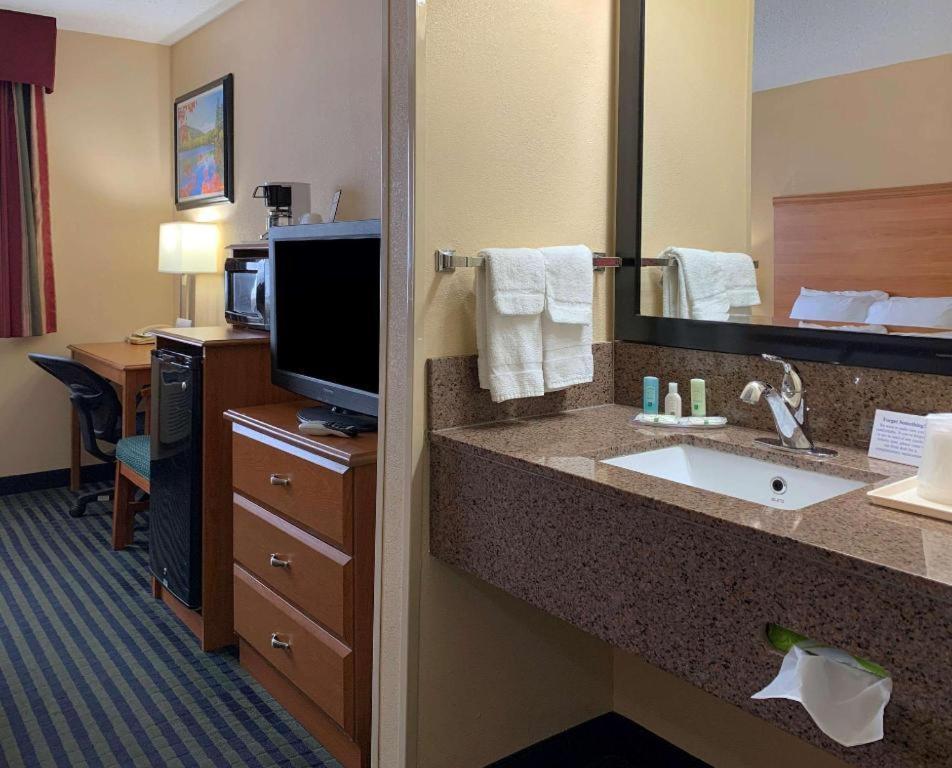 Hotel Quality Near Starved Rock State Park Ottawa